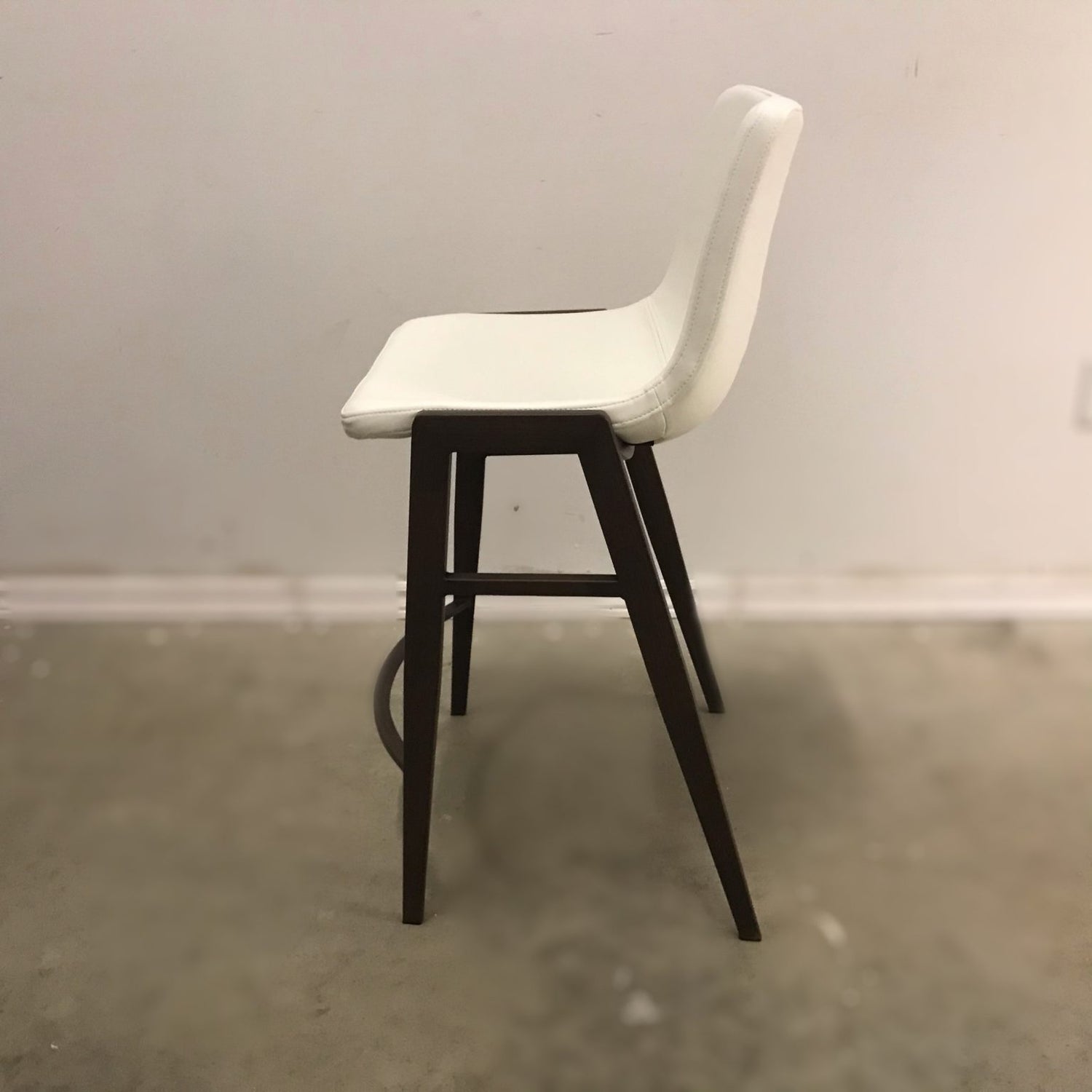 MOON MODERN COUNTER STOOL