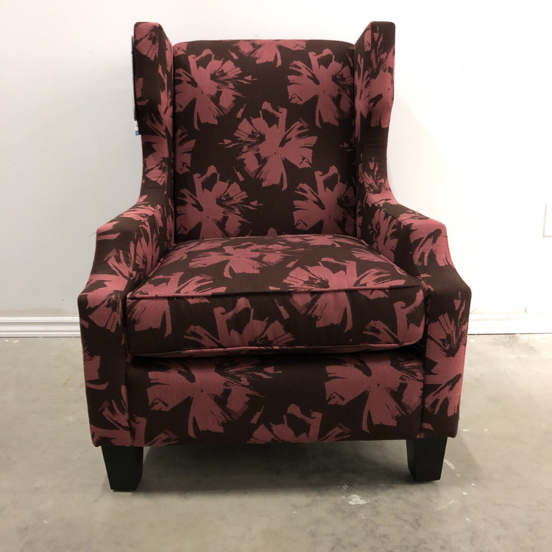 MARNI MODERN WING BACK CHAIR