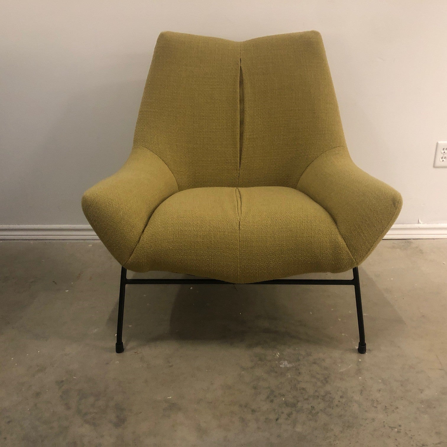 BRIGUS FABRIC OCCASIONAL ARM CHAIR