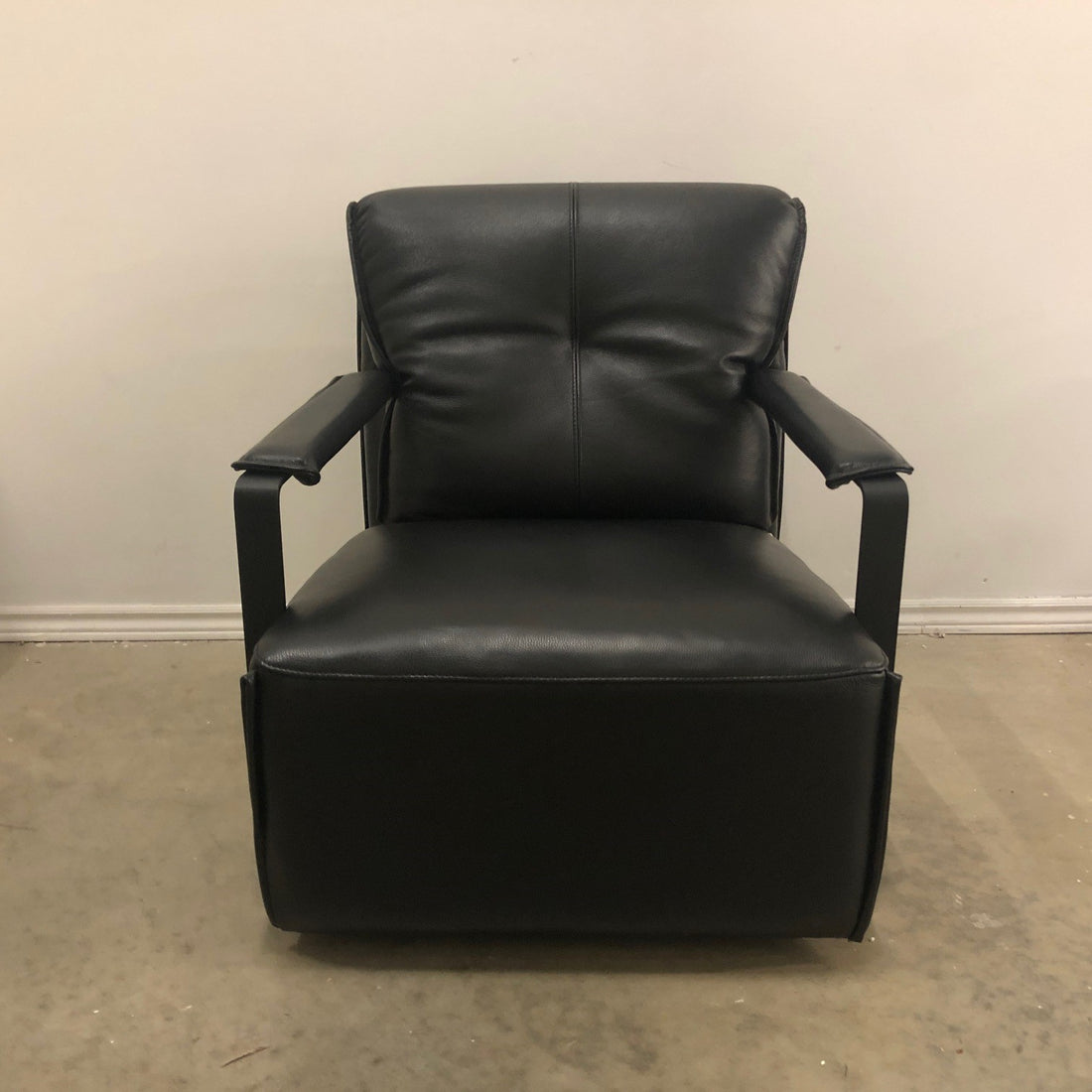 LAGOS BLACK LEATHER ARM CHAIR