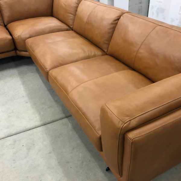 MIKONOS LEATHER SECTIONAL BY CORIUM ITALIA