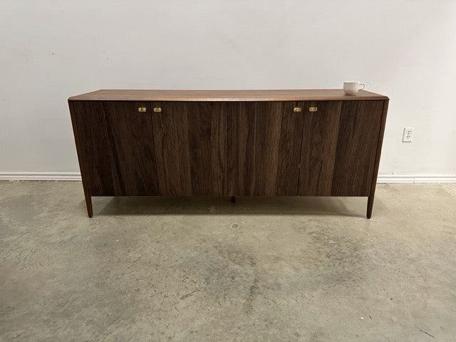 LILY BUFFETT/AUDIO CABINET