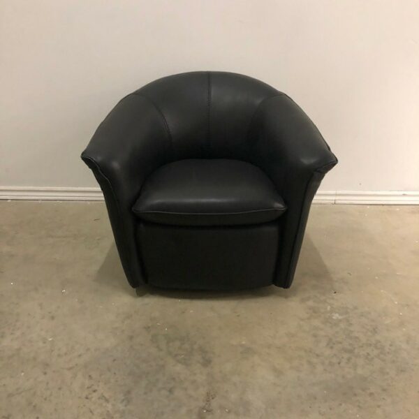 SCOOP BLACK LEATHER SWIVEL CHAIR BY CORIUM ITALIA