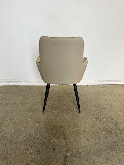 SOPHIE MODERN DINING CHAIR