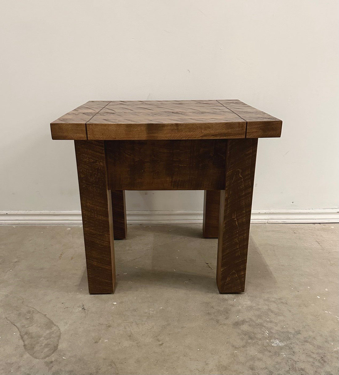 TAHOE SOLID HAND MADE END TABLE