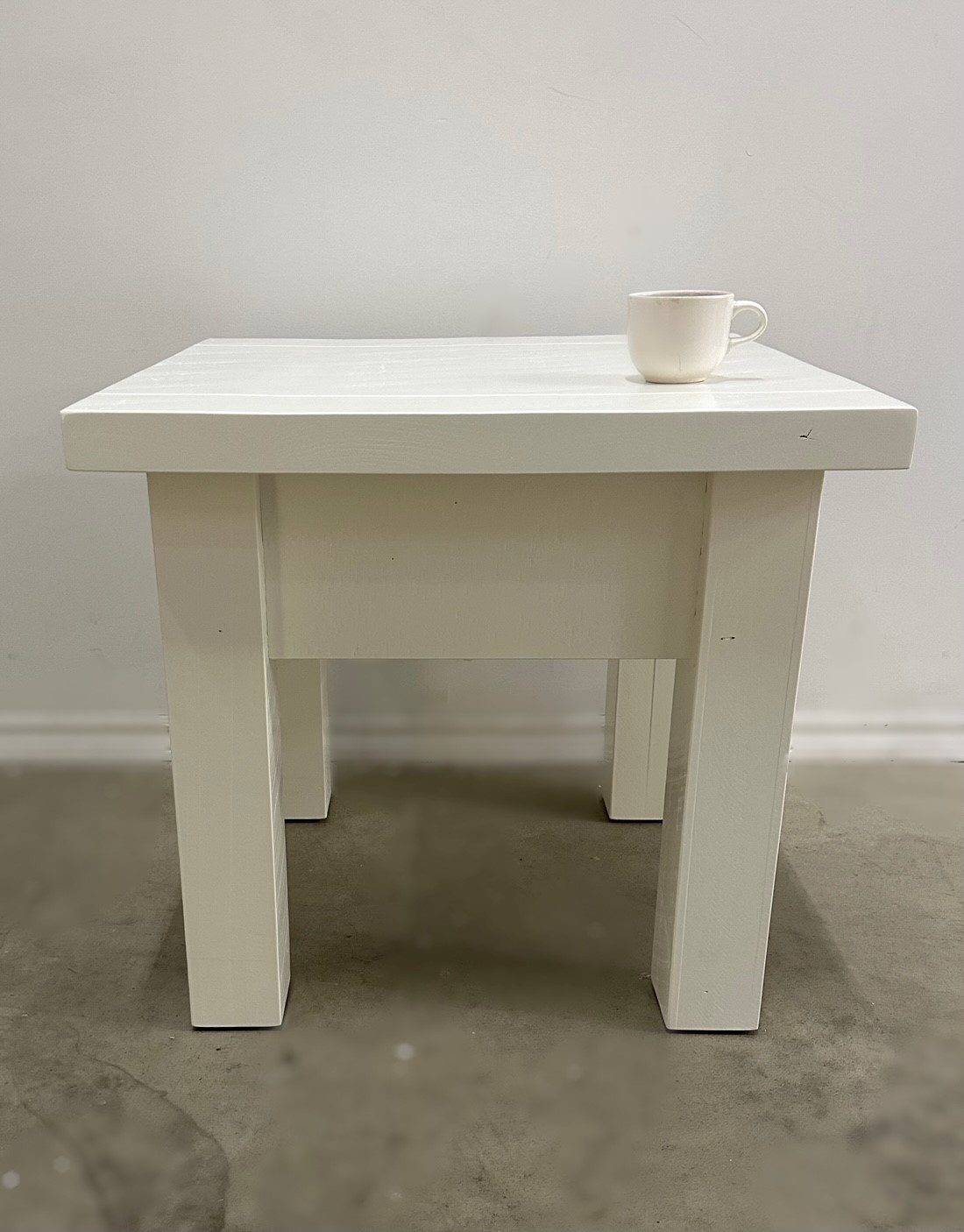 TAHOE SOLID HAND MADE END TABLE In CLOUD WHITE
